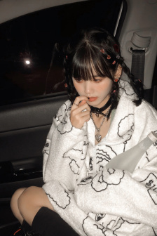 年轻姑娘的韩国